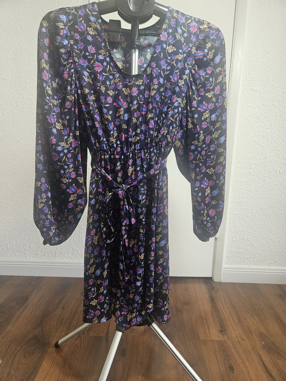 Floral Long-Sleeve Tie-Waist Dress - Black with Purple & Pink Floral